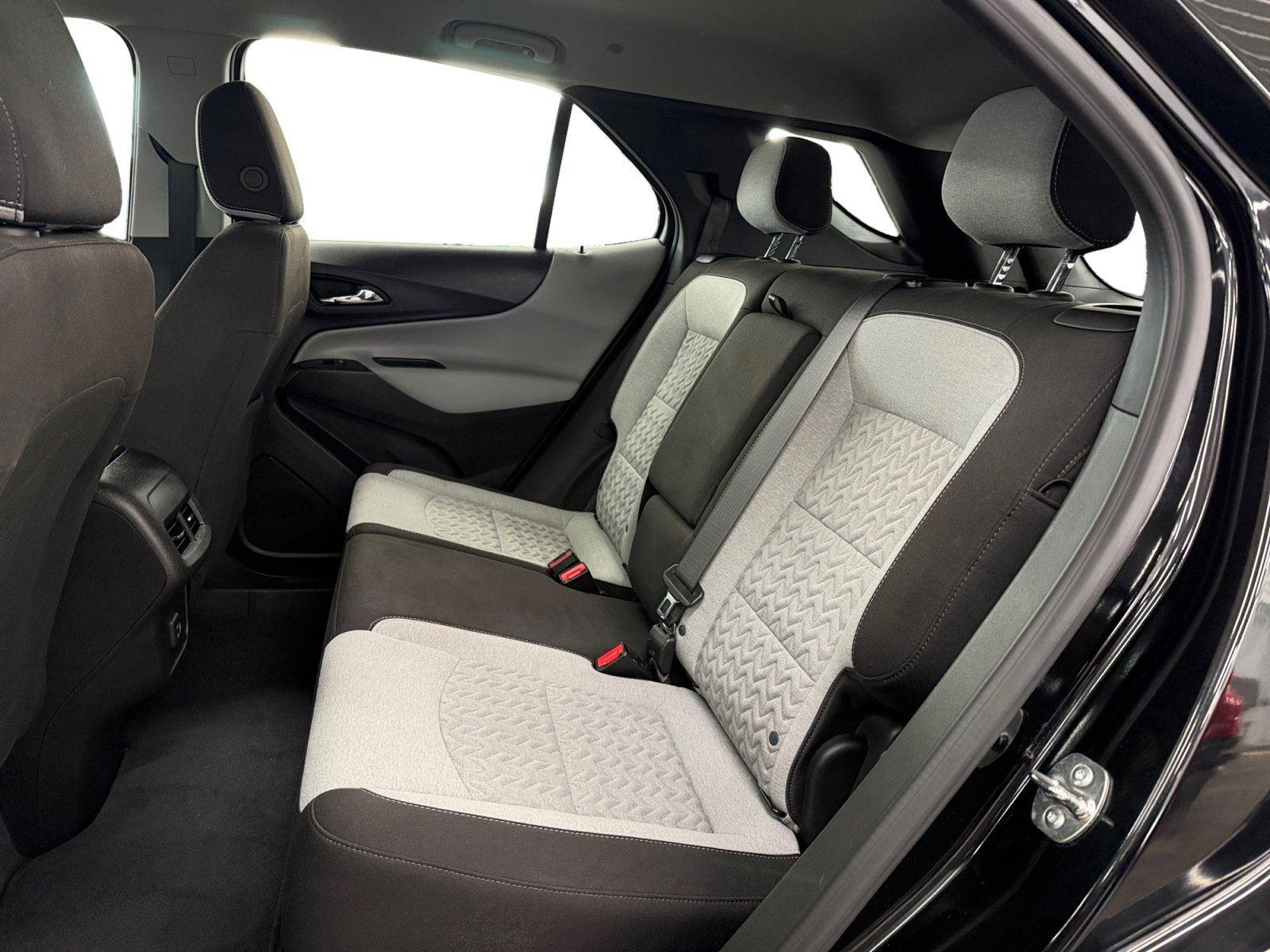 Used 2024 Chevrolet Equinox LS image 10