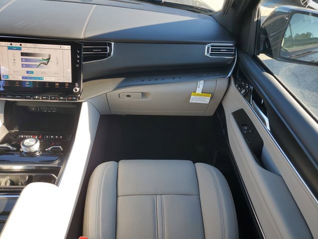 New 2026 Jeep Grand Wagoneer Summit image 19