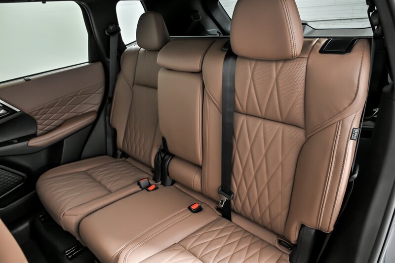 New 2026 Mitsubishi Outlander SEL FWD image 16