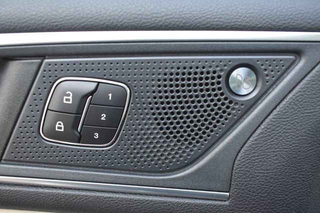 Used 2023 Ford Edge Titanium w/ Class II Trailer Tow Package image 16