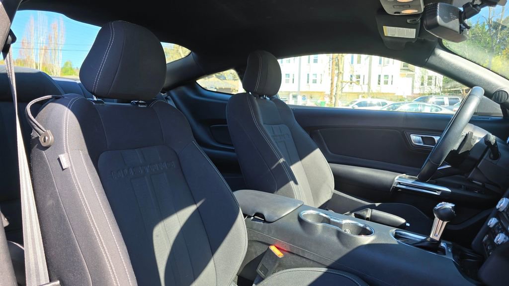 Used 2019 Ford Mustang Coupe image 12