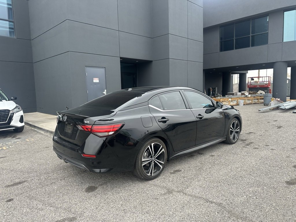 Used 2022 Nissan Sentra SR w/ SR Premium Package image 5