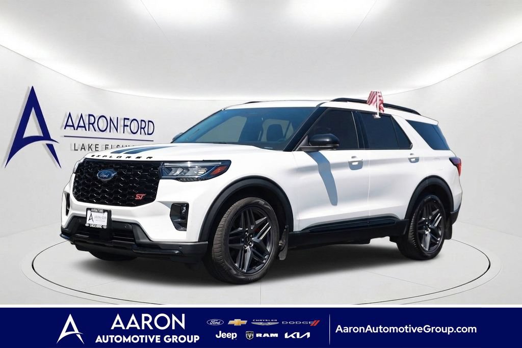 Used 2025 Ford Explorer ST AWD/4WD image 1
