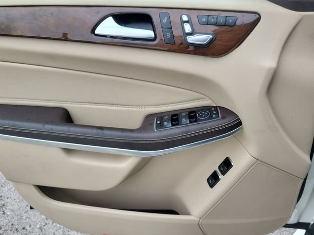 Used 2018 Mercedes-Benz GLS 550 4MATIC image 16