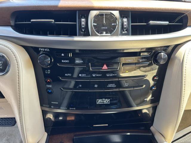 Used 2018 Lexus LX 570 4WD w/ Luxury Package image 10