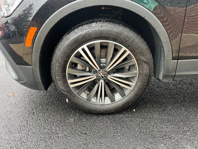 Used 2024 Volkswagen Tiguan Wolfsburg Edition image 10