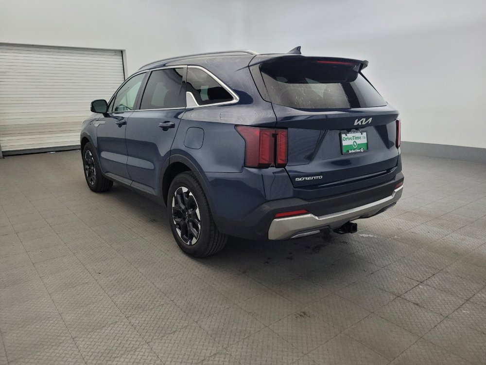 Used 2024 Kia Sorento S w/ Panoramic Sunroof Package FWD image 5