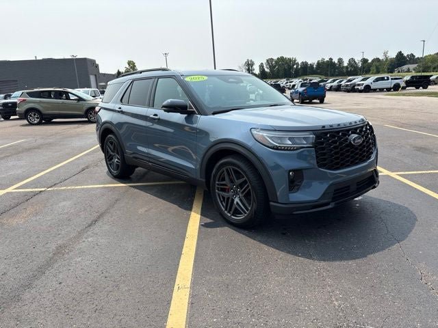 Used 2025 Ford Explorer ST