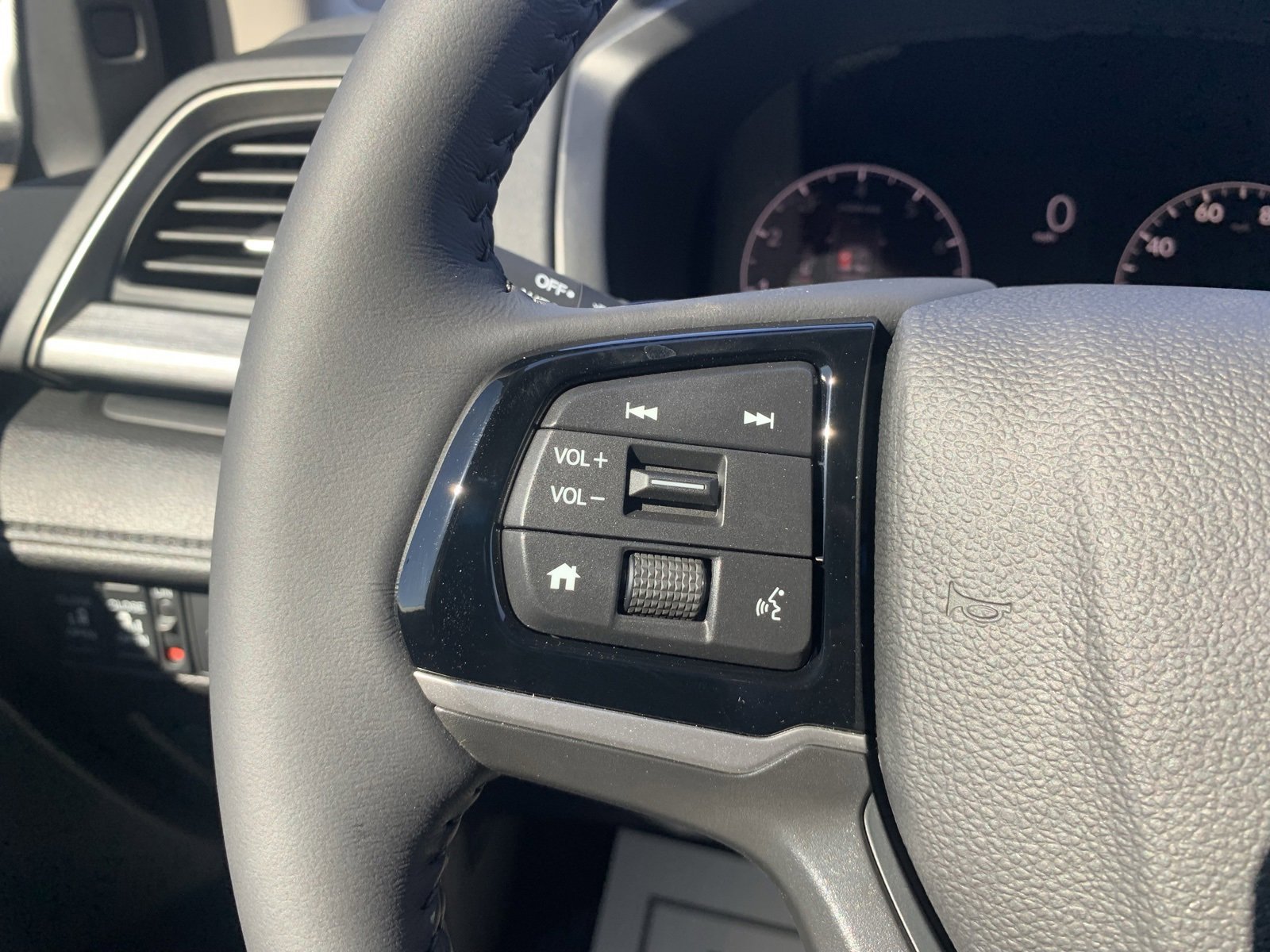 New 2026 Honda Odyssey EX-L image 18