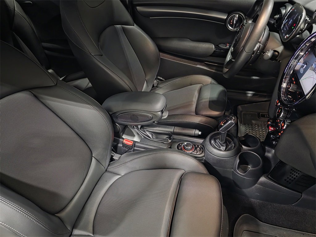 Used 2022 MINI Cooper S w/ Premium Package image 13