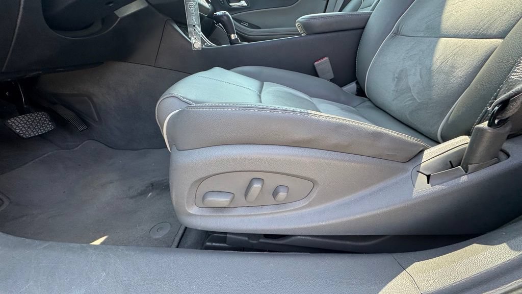 Used 2015 Chevrolet Impala LT w/ Convenience Package FWD image 22