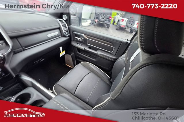 New 2026 RAM 2500 Laramie AWD/4WD image 11