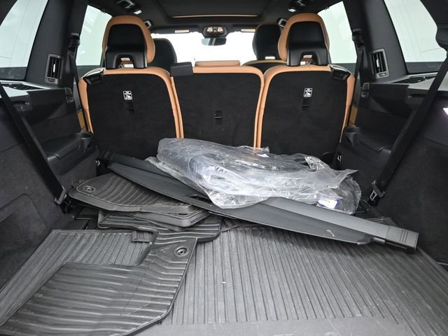 Used 2023 Volvo XC90 B6 Ultimate w/ Protection Package image 11