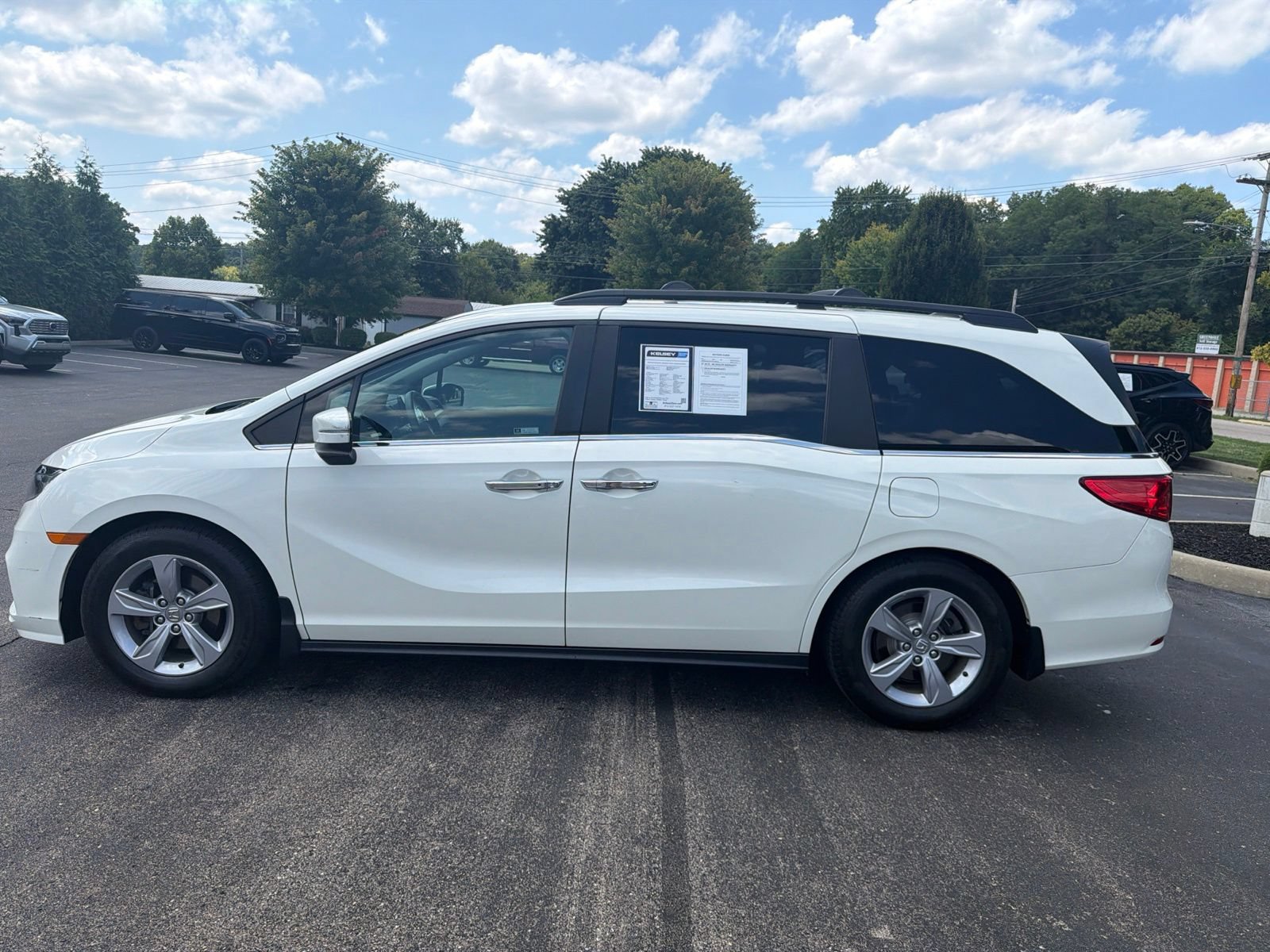 Used 2019 Honda Odyssey EX-L image 2