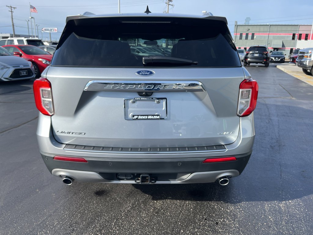 Used 2022 Ford Explorer Limited w/ Equipment Group 301A image 8