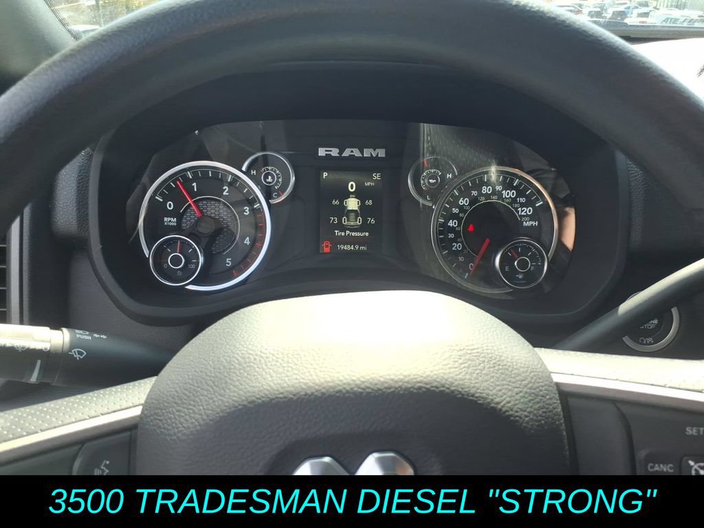 Used 2024 RAM 3500 Tradesman w/ Chrome Appearance Group AWD/4WD image 24