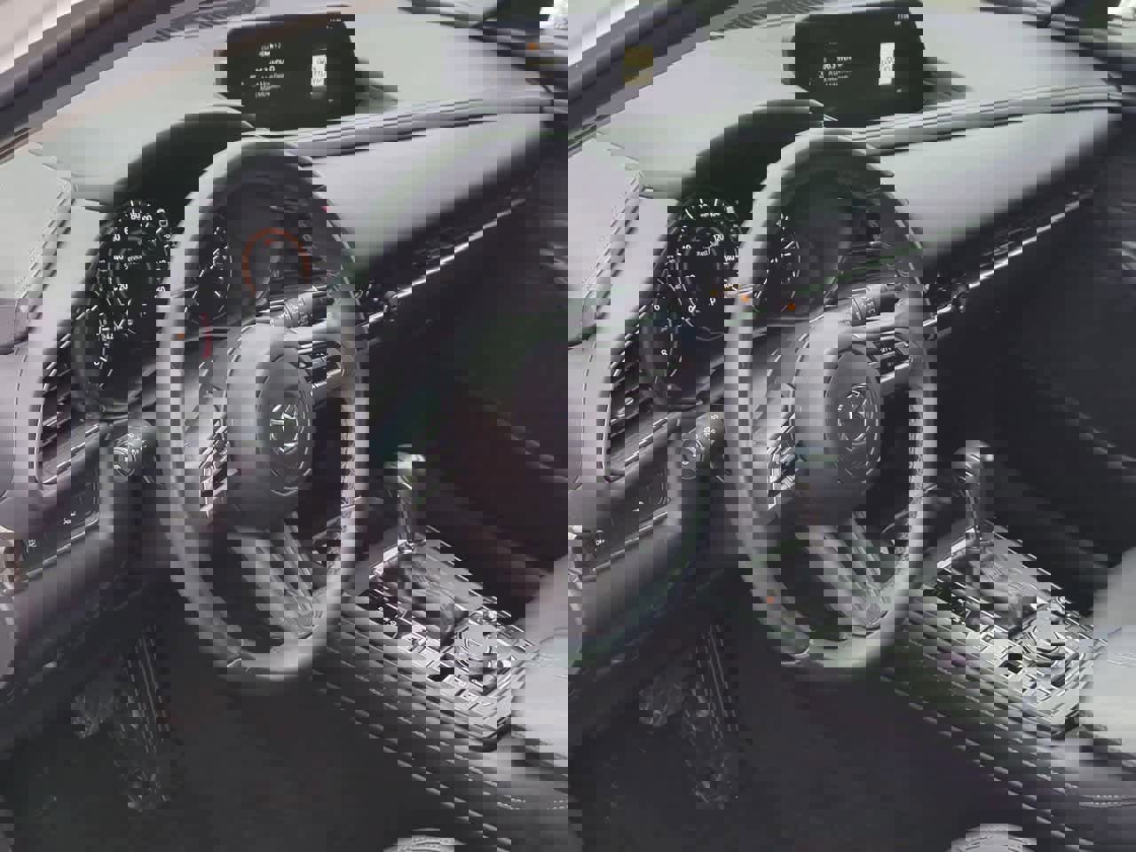 Used 2022 MAZDA CX-30 AWD 2.5 S w/ Select Package image 2