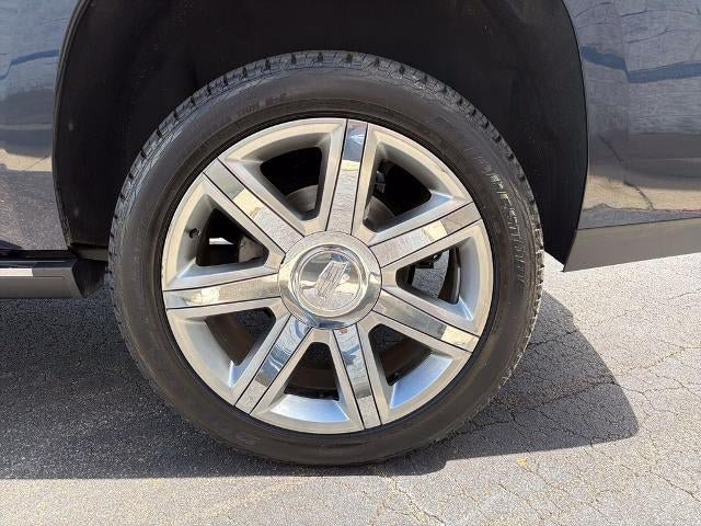 Used 2019 Cadillac Escalade Premium Luxury RWD image 20