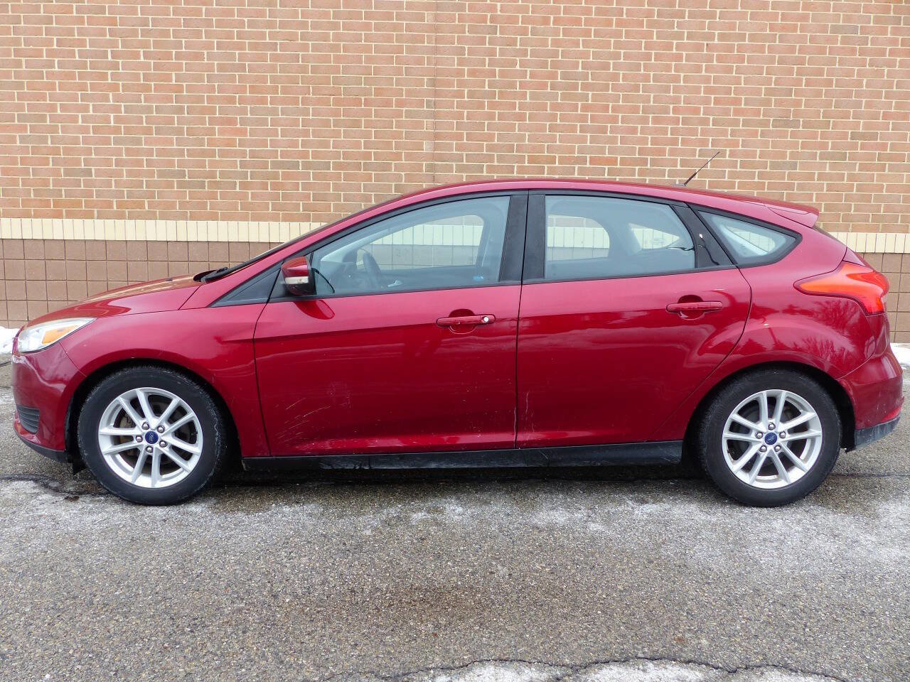 Used 2016 Ford Focus SE FWD image 6