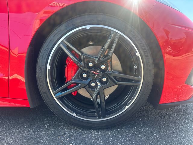 Used 2022 Chevrolet Corvette Stingray Coupe w/ 1LT RWD image 9