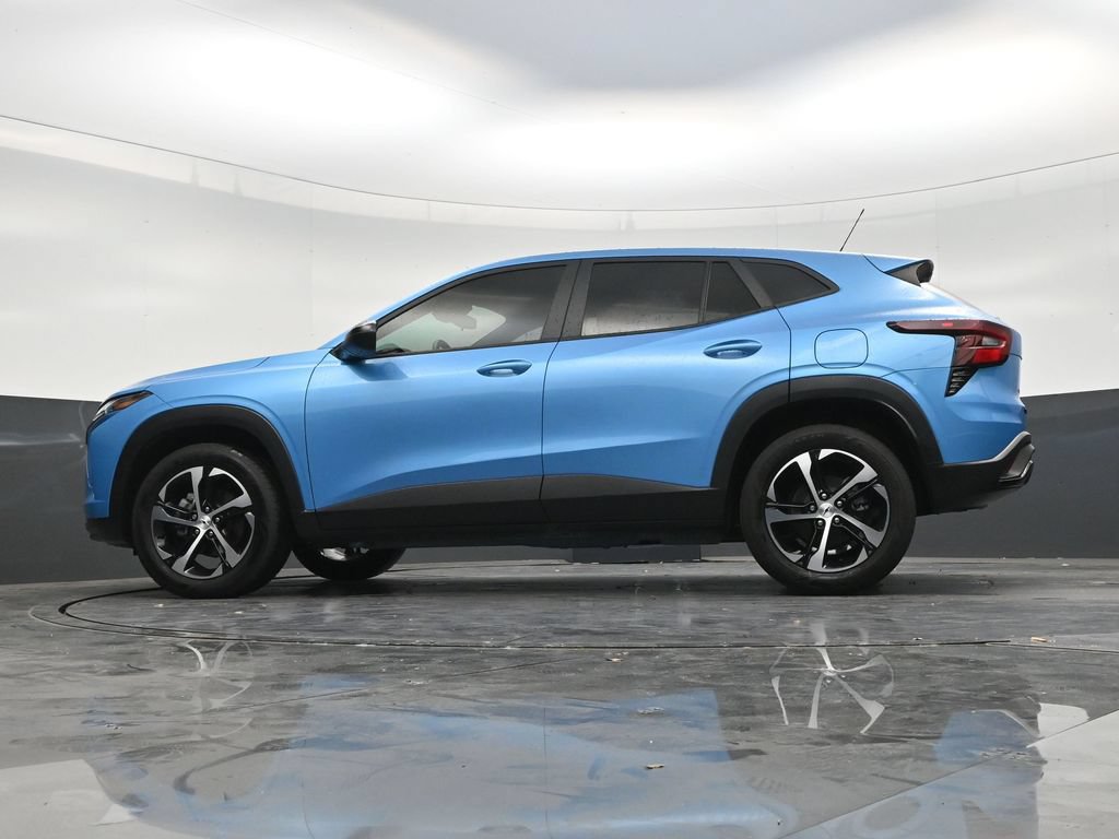 Used 2025 Chevrolet Trax RS FWD image 20