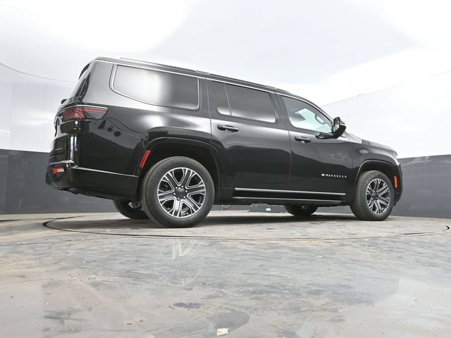 Used 2024 Jeep Wagoneer Series II w/ Flexible Seating Group AWD/4WD image 37