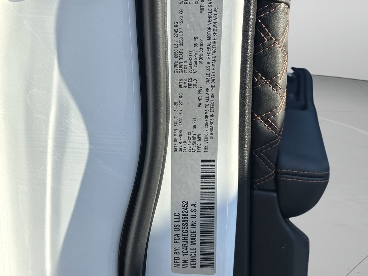 Used 2025 Jeep Grand Cherokee Summit image 38