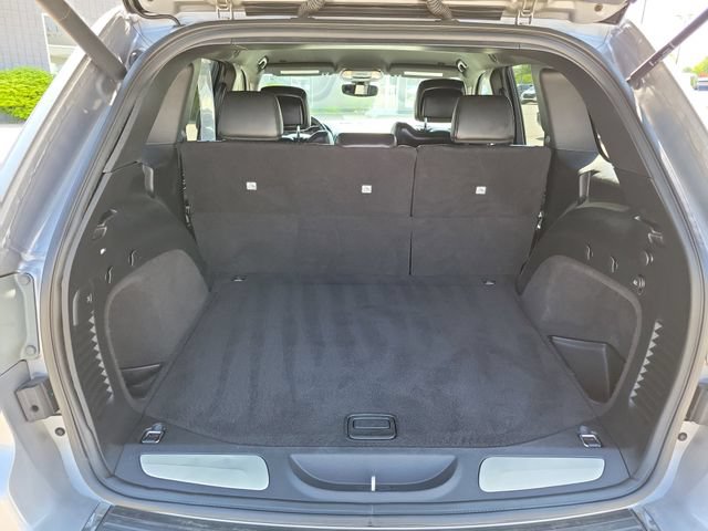 Used 2019 Jeep Grand Cherokee Limited AWD/4WD image 25