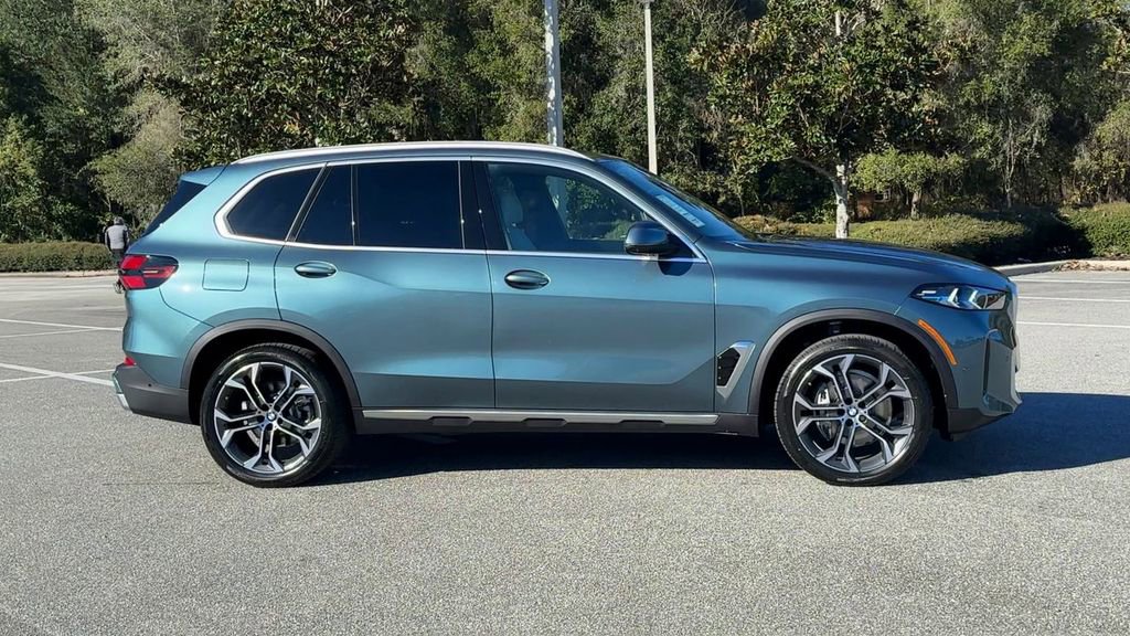 New 2026 BMW X5 xDrive40i w/ Climate Comfort Package image 9