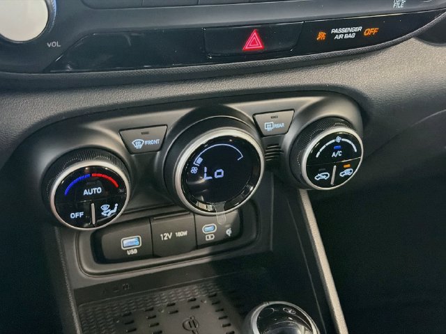 New 2026 Hyundai Venue SEL FWD image 15