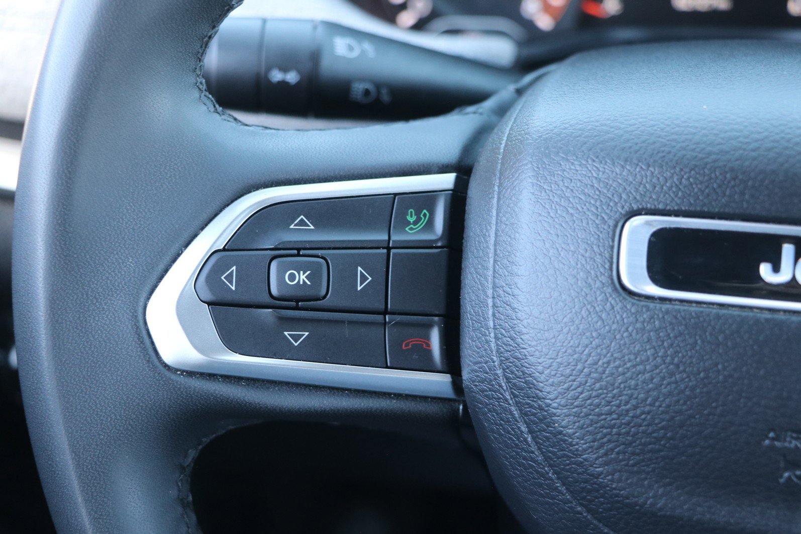 Used 2024 Jeep Compass Latitude image 18