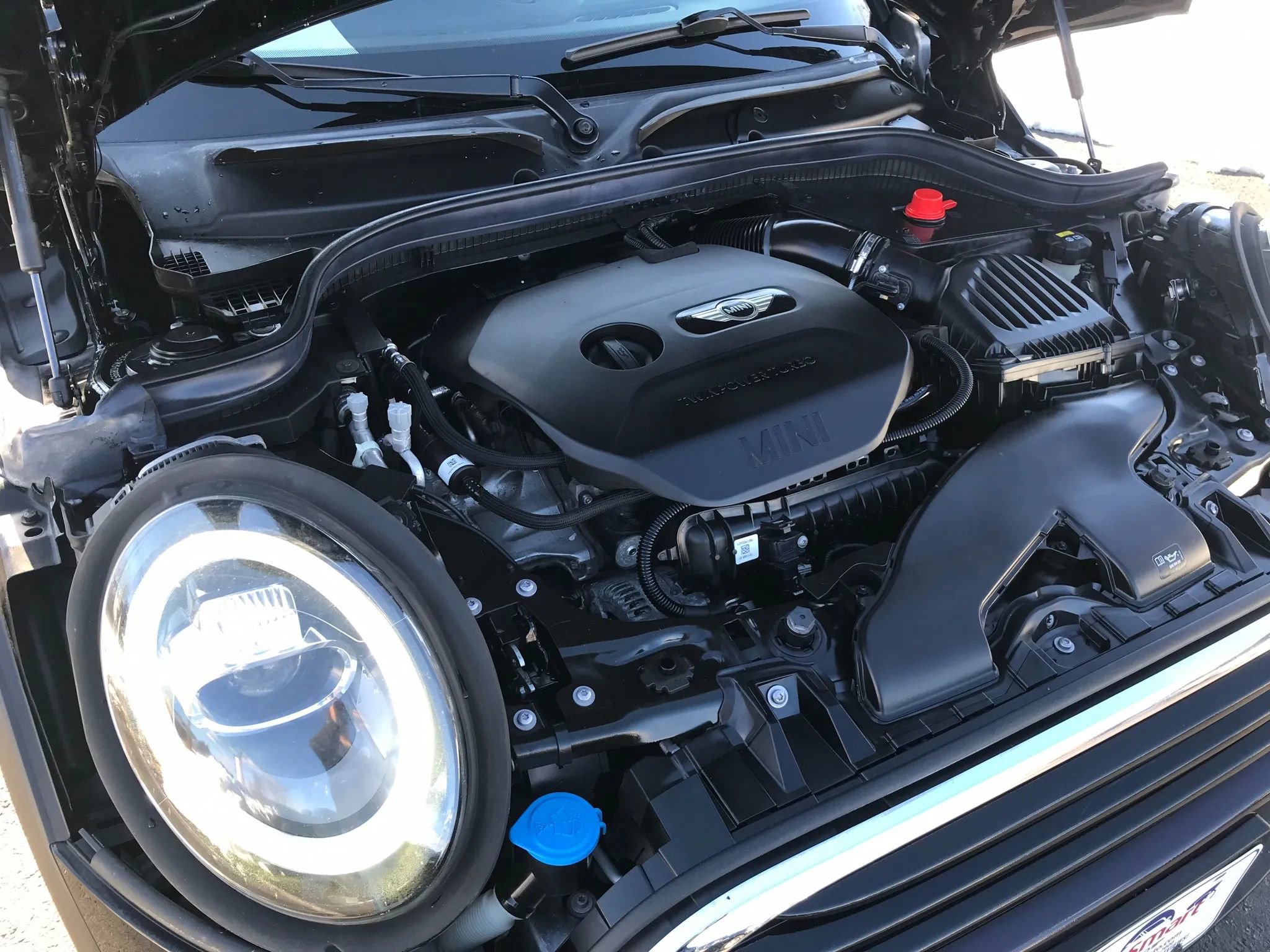 Used 2019 MINI Cooper Convertible image 54