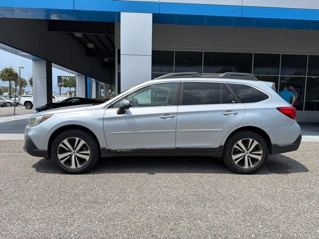 Used 2019 Subaru Outback 2.5i Limited AWD/4WD image 7