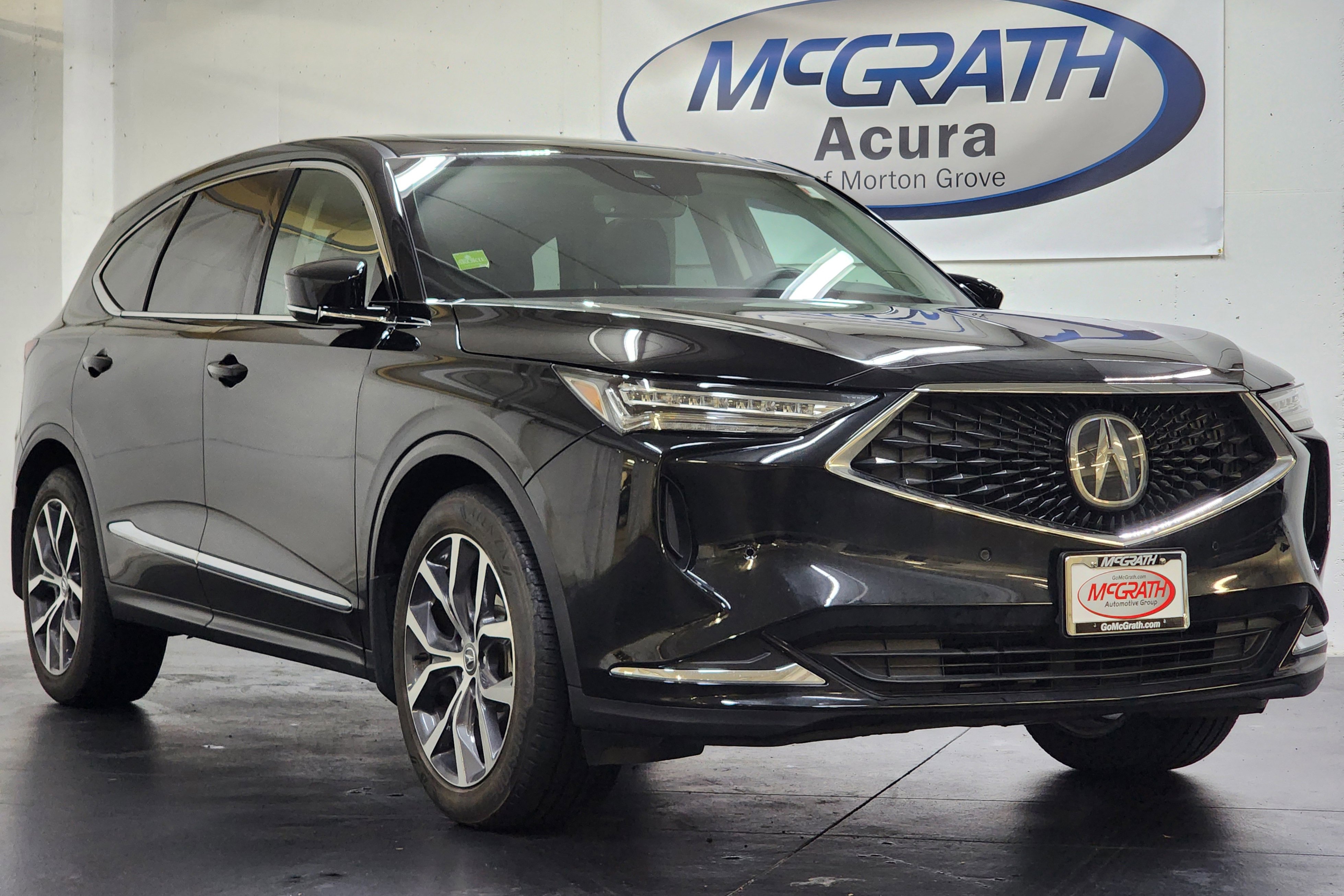 Certified 2024 Acura MDX SH-AWD w/ Technology Package image 2