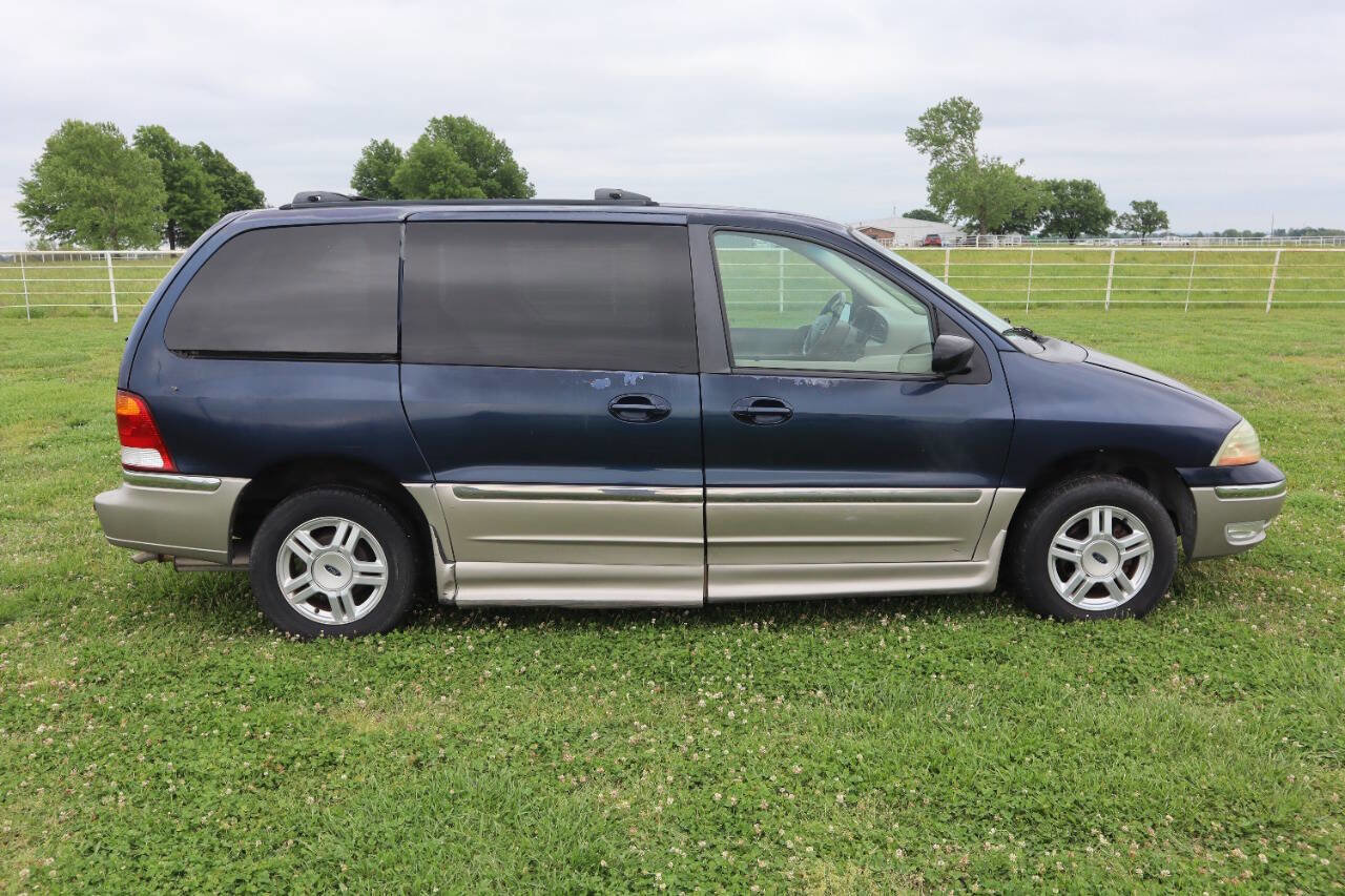 Used 2002 Ford Windstar SEL FWD image 17