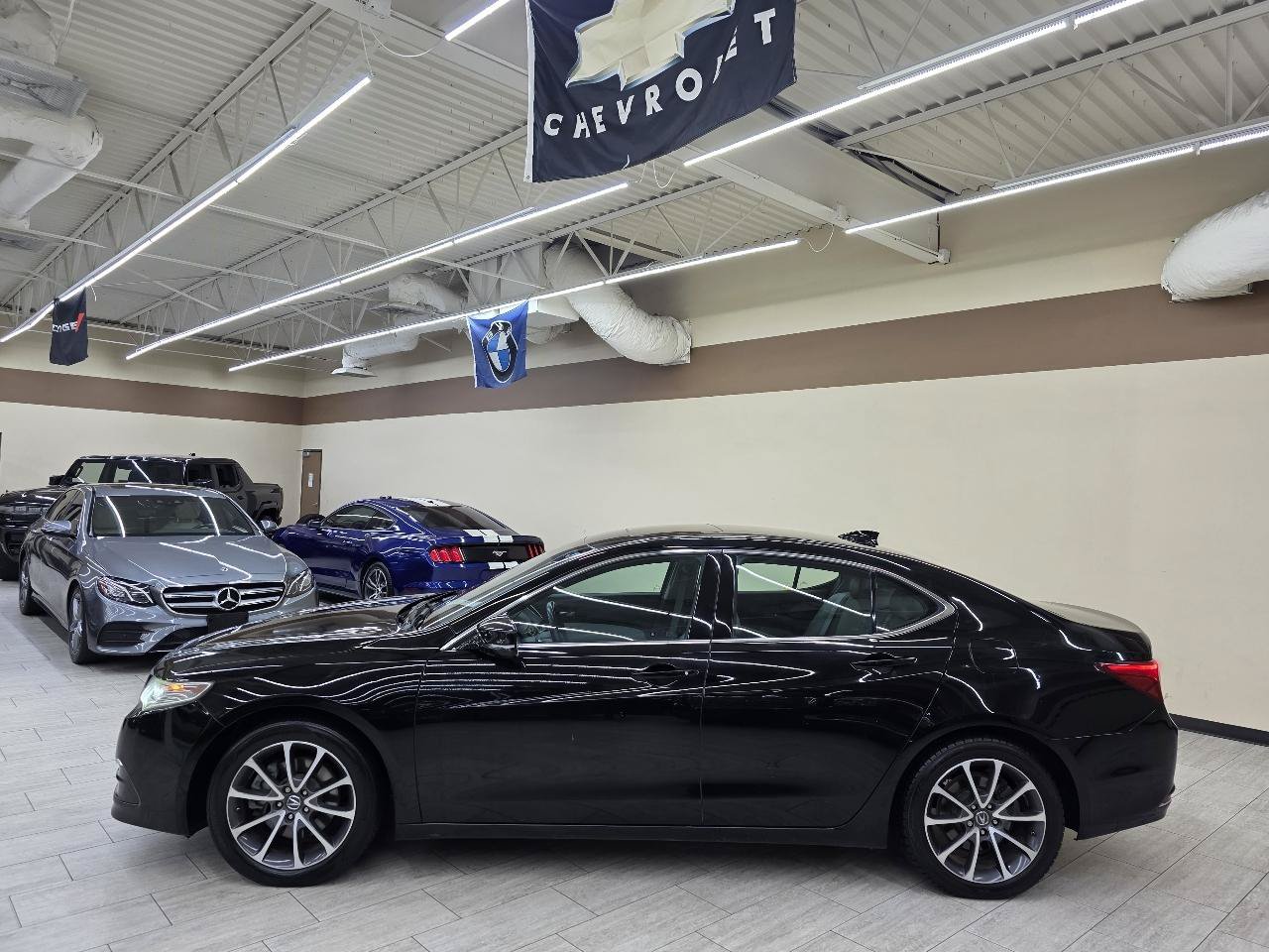 Used 2016 Acura TLX w/ Technology Package AWD/4WD image 9