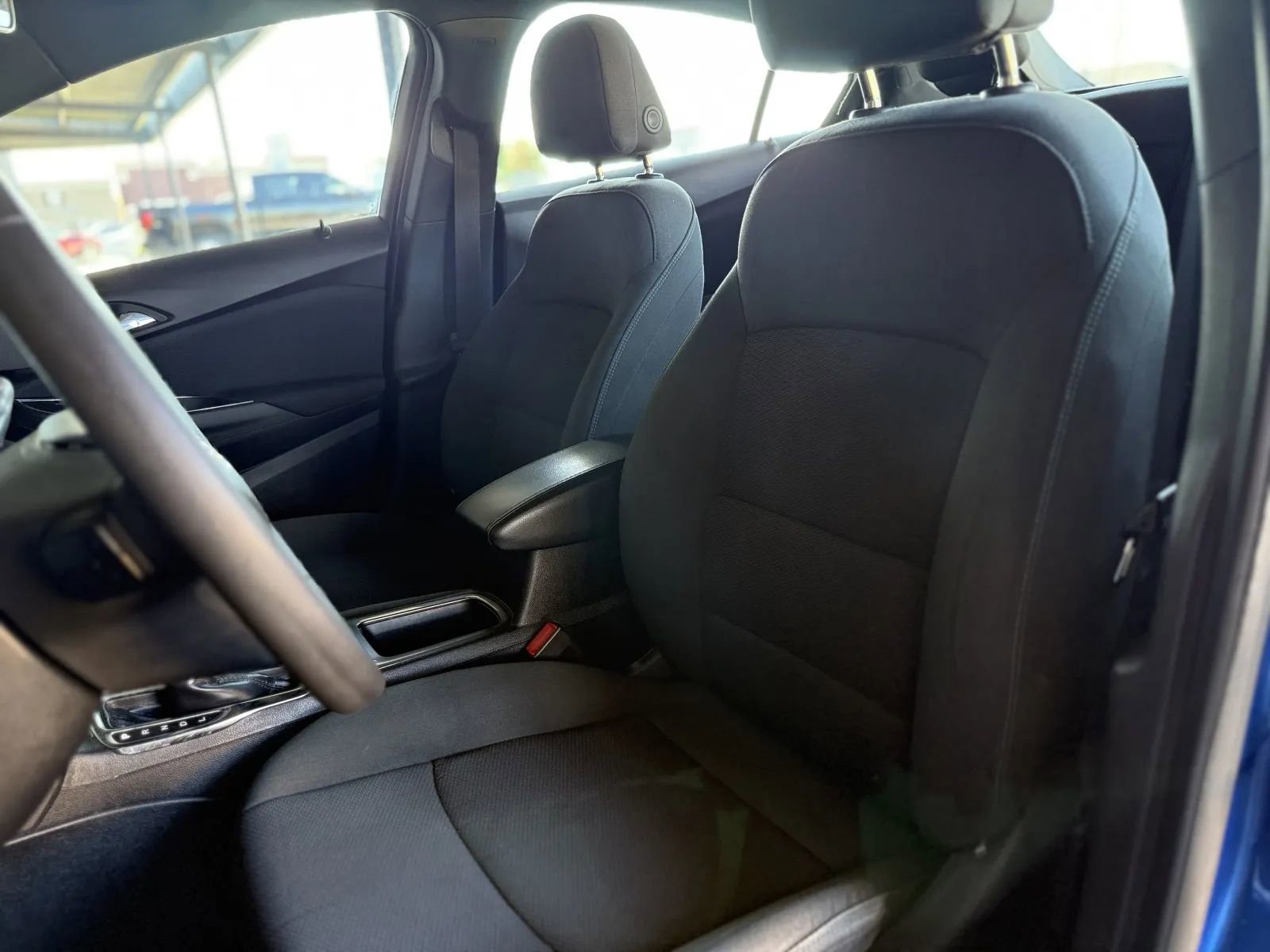 Used 2017 Chevrolet Cruze LT w/ Sun And Sound Package image 13