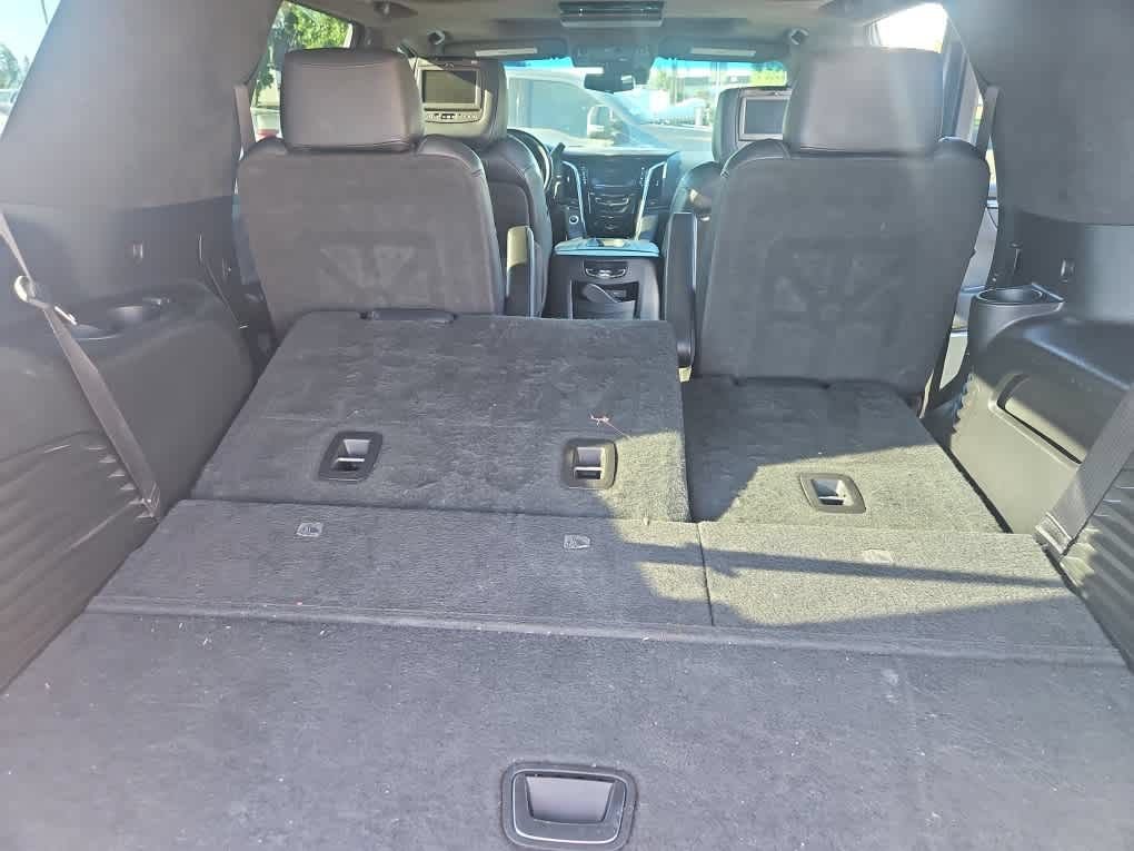 Used 2018 Cadillac Escalade Platinum AWD/4WD image 14