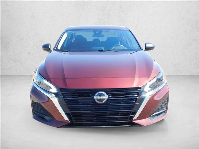 Used 2025 Nissan Altima 2.5 SV FWD image 4