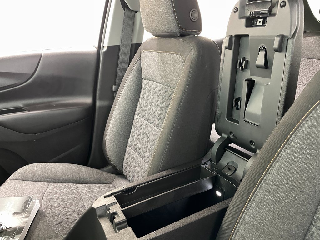 Used 2022 Chevrolet Equinox LT image 32