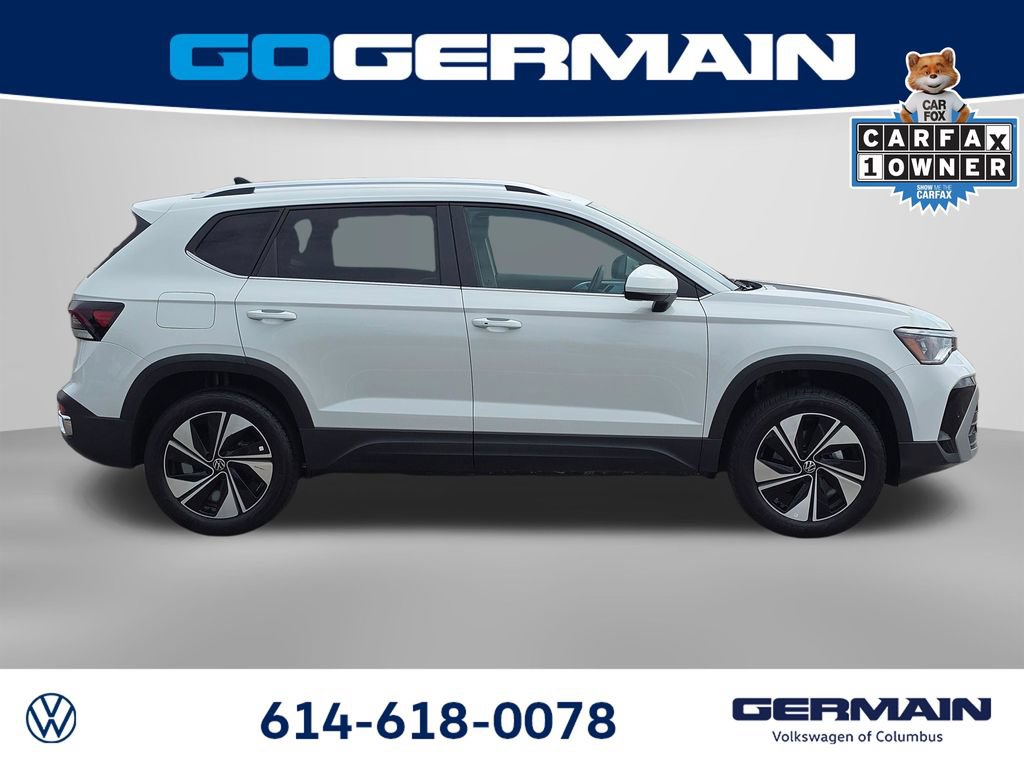 Certified 2025 Volkswagen Taos SE AWD/4WD image 7