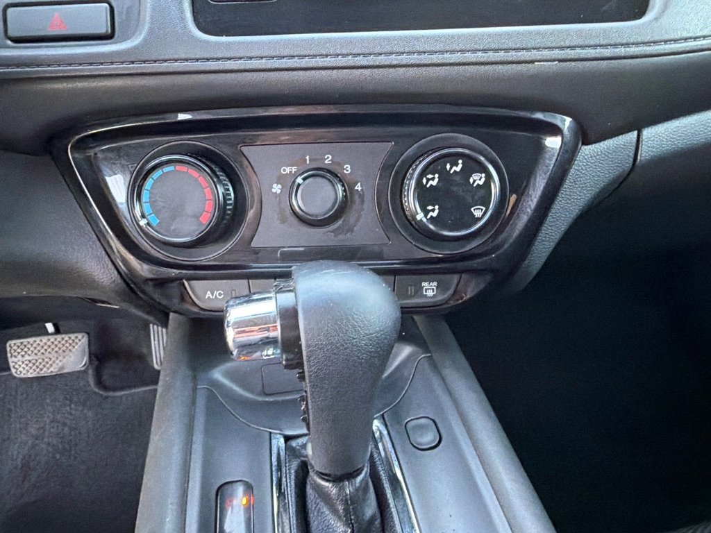 Used 2018 Honda HR-V LX image 22