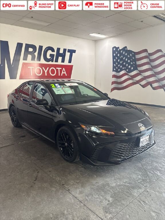 Certified 2025 Toyota Camry SE image 1