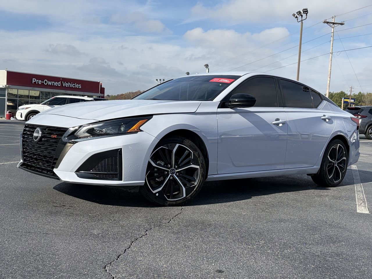 Certified 2024 Nissan Altima 2.5 SR image 1