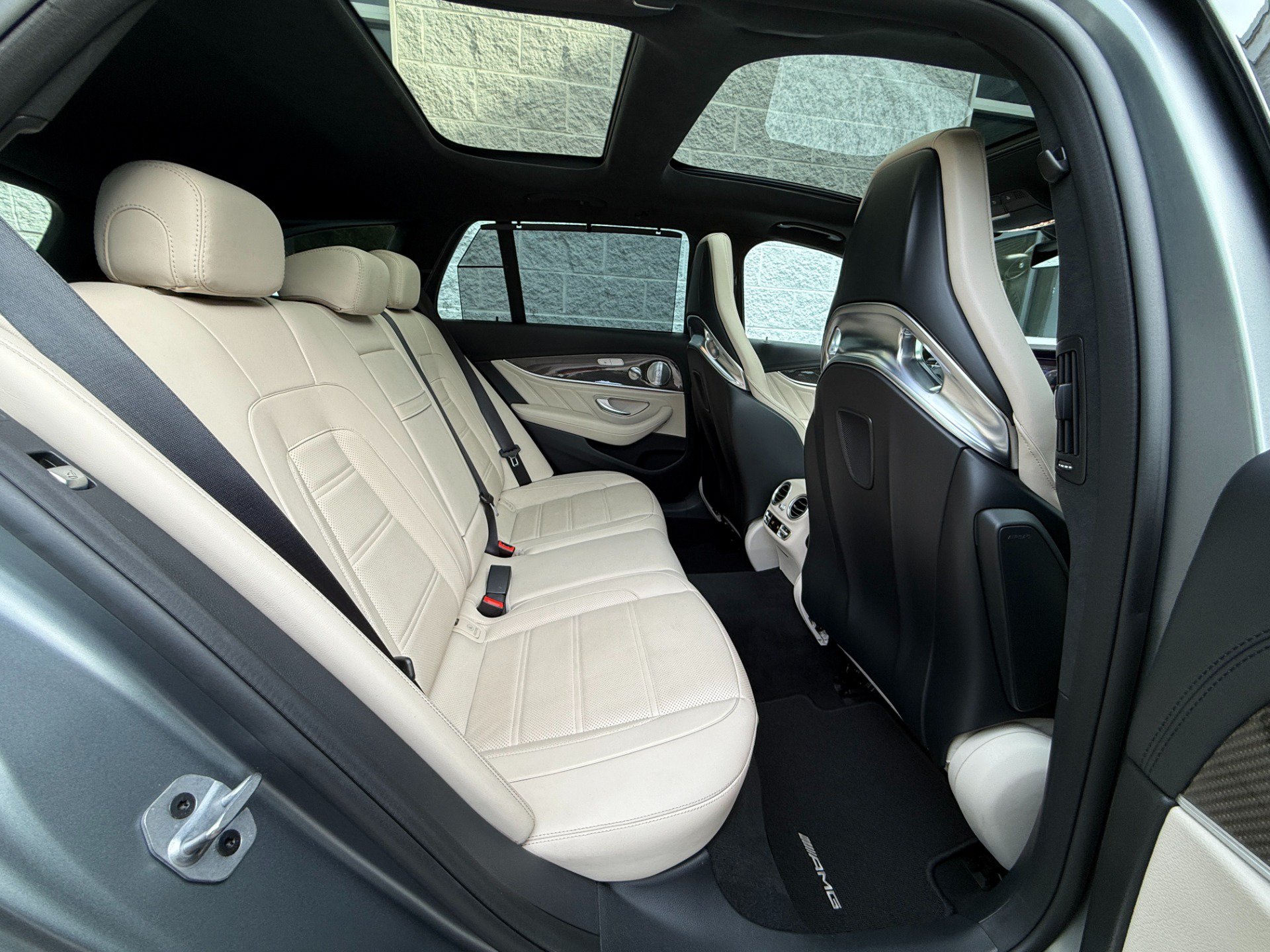 Used 2018 Mercedes-Benz E 63 AMG S image 34