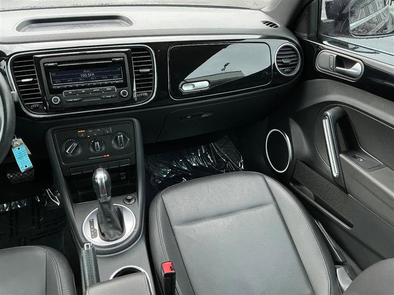 Used 2015 Volkswagen Beetle 1.8T image 19