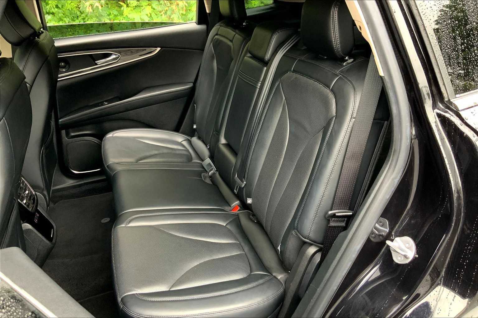 Used 2023 Lincoln Nautilus Reserve w/ Equipment Group 201A image 20