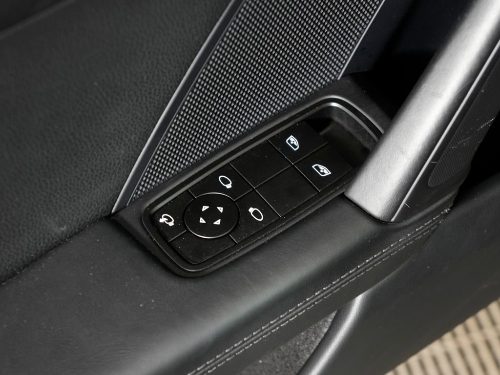 Certified 2025 Porsche 911 Carrera RWD image 20