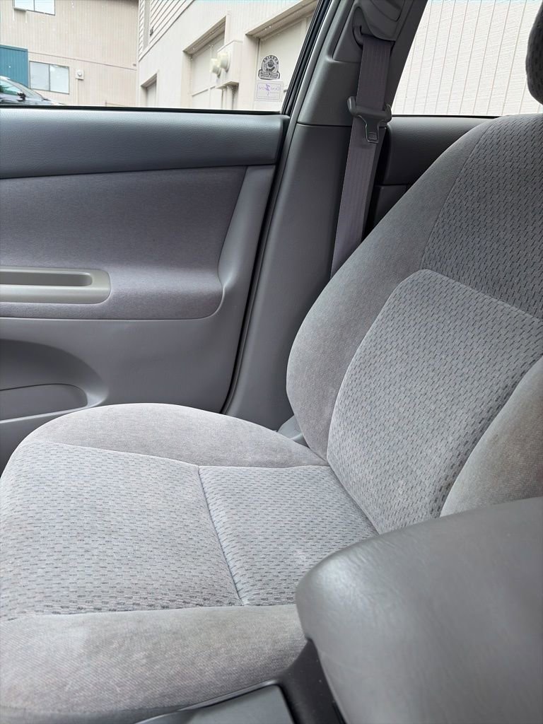 Used 2002 Toyota Camry LE FWD image 5