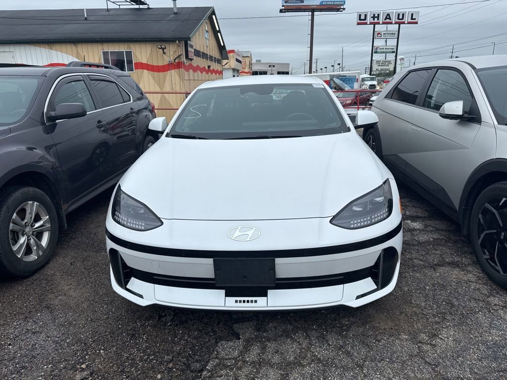 Used 2024 Hyundai Ioniq 6 SE AWD/4WD image 6
